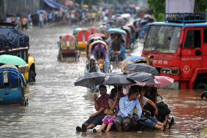 ဘင်္ဂလားဒေ့ရှ်တွင် ရေကြီးမှုကြောင့် သေဆုံးသူ ၇၃ ဦးထိရှိလာပြီ