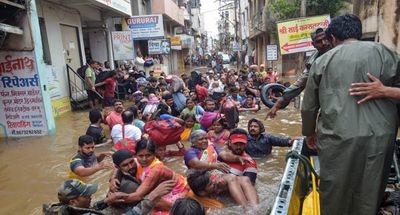 အိန္ဒိယမုတ်သုန်မိုးရေကြီးမူ လူပေါင်း၂ဝဝ ကျော်သေဆုံး