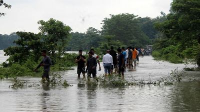 အိန္ဒိယအာသံပြည်နယ်တွင် မိုးသည်းထန်စွာရွာသွန်းမှုကြောင့် လူပေါင်း ၂ဝ သေဆုံး