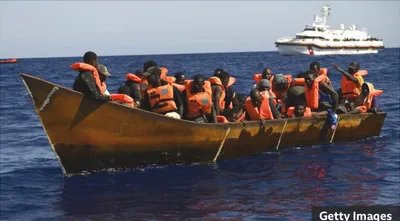 အီတလီကမ်းလွန်တွင် စက်လှေနစ်မြုပ်ပြီး ဥရောပသို့ ပြောင်းရွှေ့ခိုလှုံရန် ကြိုးပမ်းသူ ၄၁ဦး သေဆုံး