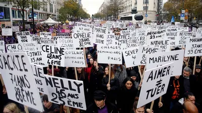 အမျိုးသမီးများအပေါ် အကြမ်းဖက်မှု ပပျောက်ရေးကမ္ဘာတစ်ဝန်းရှိမြို့ကြီးများတွင် ထောင်ပေါင်းများစွာသော ပြည်သူများ လမ်းပေါ်ထွက် ဆန္ဒပြခဲ့ကြ   