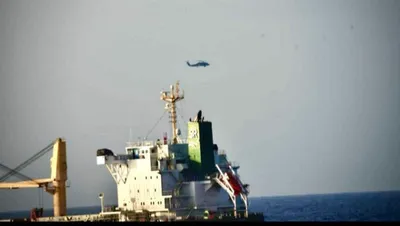 ဆိုမာလီပင်လယ်ဓါးပြများ​၏ ပြန်ပေးဆွဲခံထားရသော ဘင်္ဂလားဒေ့ရှ် ကုန်တင်သင်္ဘောအနီး ဥရောပသမဂ္ဂရေတပ်က စစ်သင်္ဘောတစ်စီး စေလွှတ်ပြီး စောင့်ကြည့်နေ