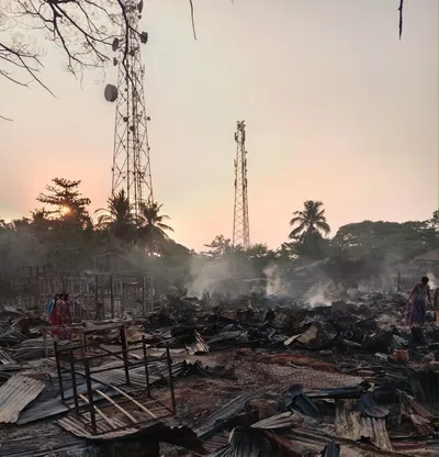ကျောက်တံခါးမြို့နယ် ပဲနွယ်ကုန်းဈေး မီးလောင်မှု ဆိုင်ခန်းပေါင်း လေးရာကျော်ဆုံးရှုံး