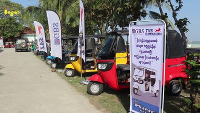 အိန္ဒိယကောင်စစ်ဝန်ရုံးမှ စစ်တွေတွင် သုံးဘီးယာဉ် အရောင်းပြပွဲလုပ်ပြီး စျေးလျှော့၍ ရောင်းချ