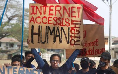 တိုက်ပွဲများရပ်နေပြီဖြစ်သော်လည်း ရခိုင်တွင်အင်တာနက် 4G ဖွင့်မပေးမှုအပေါ်ဝေဖန်မှုမြှင့်တက်