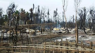 မီးရှို့ခံခဲ့ရသည့် လက္ကာကျေးရွာနှင့် ဖားပြိုကျေးရွာတွင် နေအိမ်များပြန်ဆောက်
