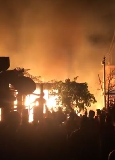 ကမ်းထောင်းကြီးမြို့တွင် မီးလောင်မှုဖြစ်ပွား၍ နေအိမ် ၁၄ လုံးဆုံးရှုံး