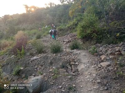 သမိုင်းဝင် ဆံတော်ရှင်ဘုရားတောင်တက်လမ်း ဆိုးဝါးစွာ ပျက်စီးနေ၍ အမြန်ဆုံးပြုပြင်ပေးရန်လိုဟုဆို