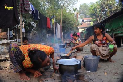 ရခိုင်တွင်စစ်ဘေးရှောင်များထပ်တိုးလာ၊ လမ်းပန်းဆက်သွယ်ရေးနှင့်အကူအညီထောက်အပံ့များကို  ဖြတ်တောက်ထား၍ စားနပ်ရိက္ခာအခက်အခဲဖြစ်