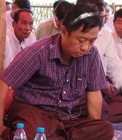 တောင်ကုတ်မြို့နယ် မအီမြို့ ရဲစခန်းမှူးကို မျက်နှာဖုံးစွပ်ထားသည့် သေနတ်သမားများကဖမ်းဆီးခေါ်ဆောင်သွား