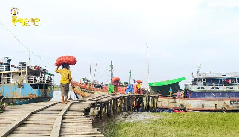 ရခိုင်တွင် ဘင်္ဂလားဒေ့ရှ်ပြန် နယ်စပ်ကုန်သွယ်ရေးစက်လှေသမား ၅ ဦး၌ ကိုဗစ်ပိုး ထပ်တွေ့